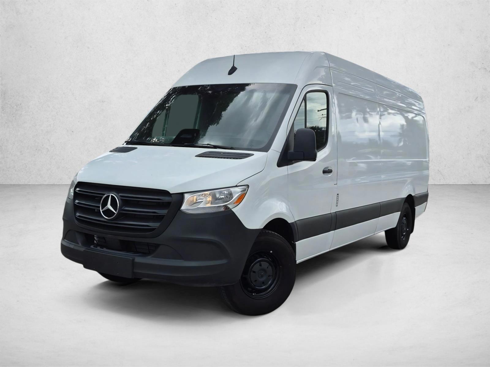 Thumbnail: 2025 Mercedes-Benz Sprinter - 1