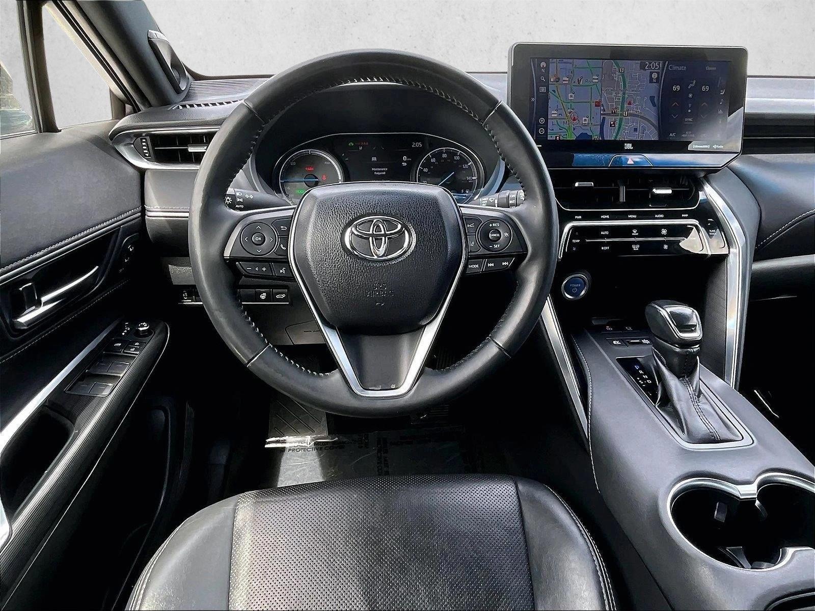 Thumbnail: 2021 Toyota Venza - 3