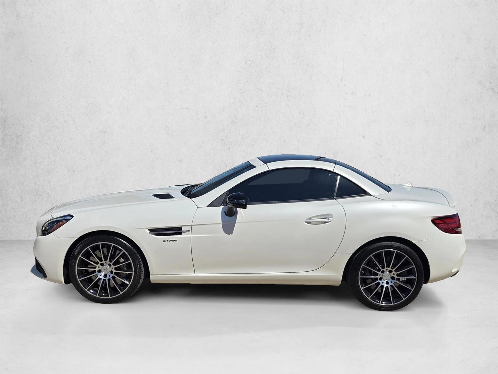 Thumbnail: 2020 Mercedes-Benz SLC - 2