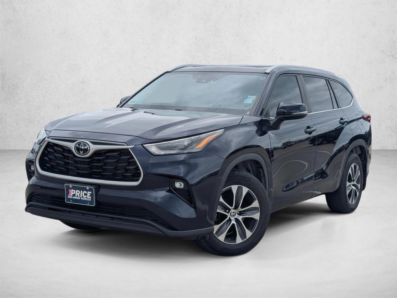 Thumbnail: 2023 Toyota Highlander - 1