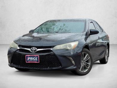 2015 Toyota Camry SE -
                  Golden, CO