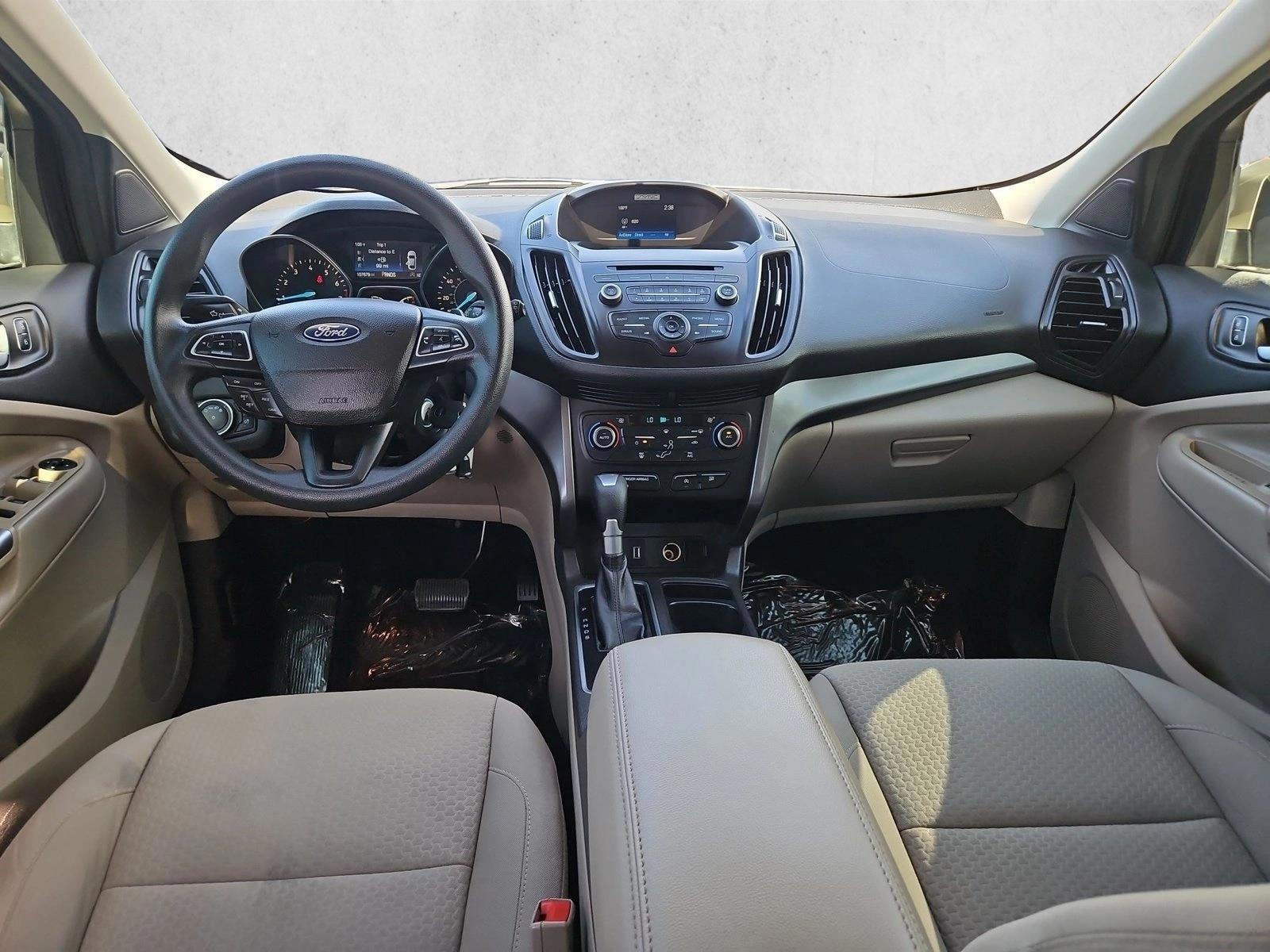 Thumbnail: 2017 Ford Escape - 3