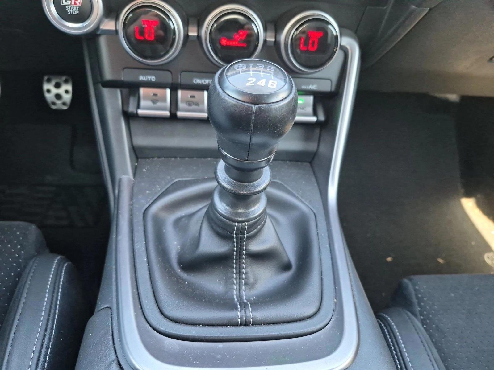 2023 Toyota GR86 Premium - Photo 10