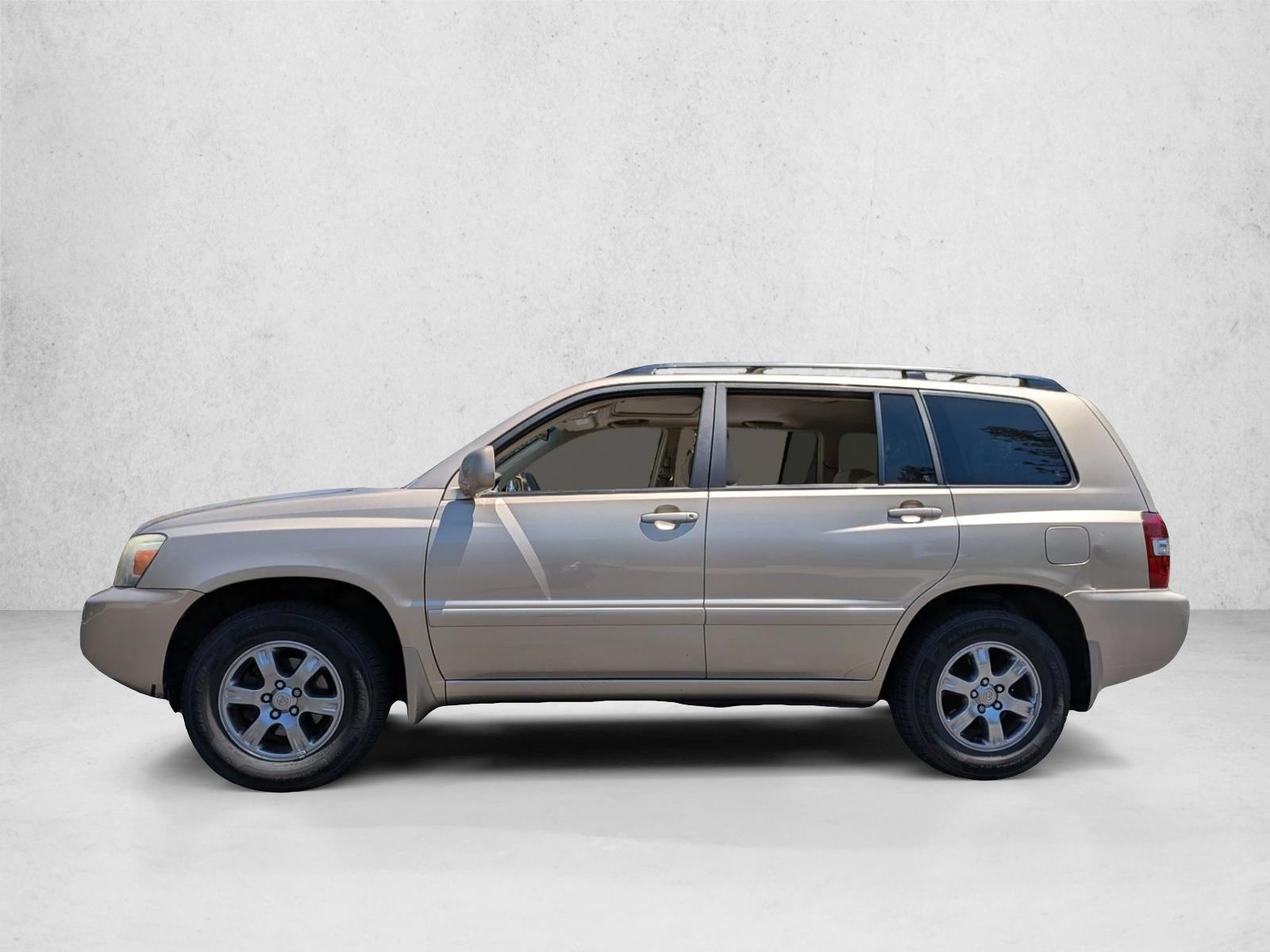 Thumbnail: 2004 Toyota Highlander - 2
