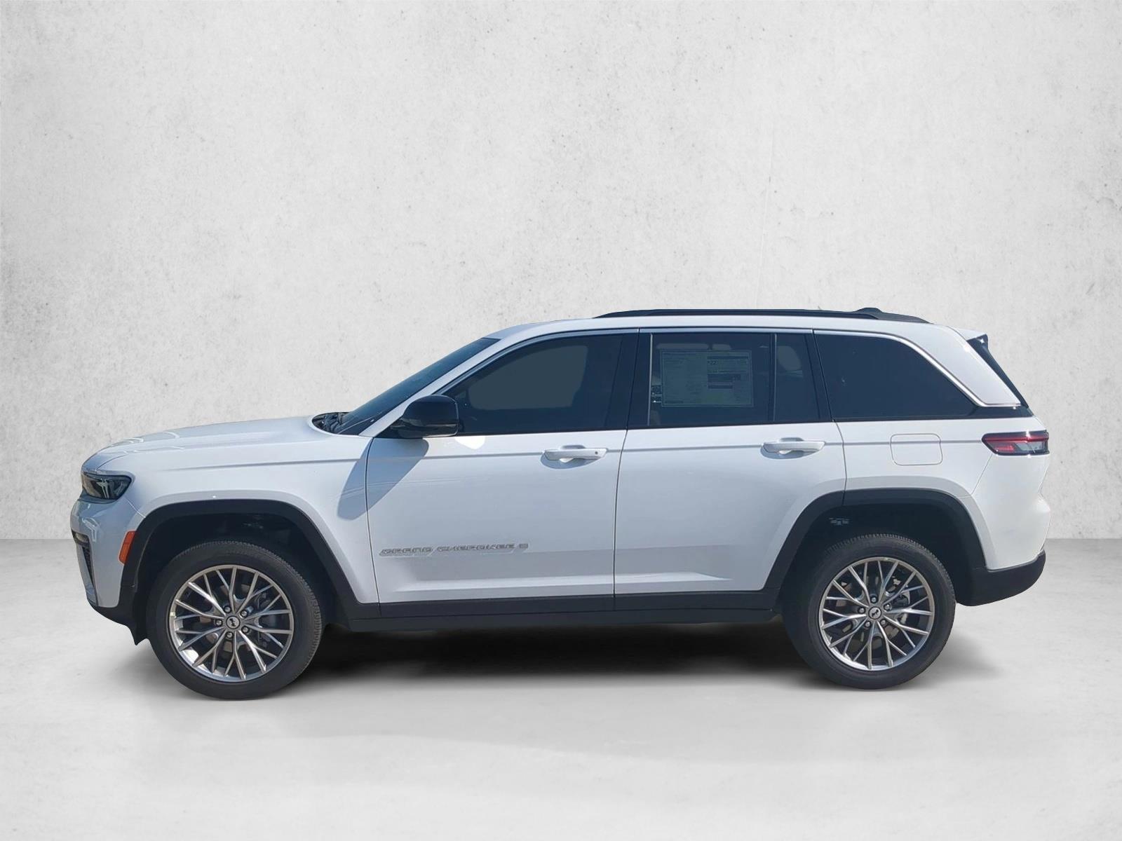 Thumbnail: 2027 Jeep Grand Cherokee - 2