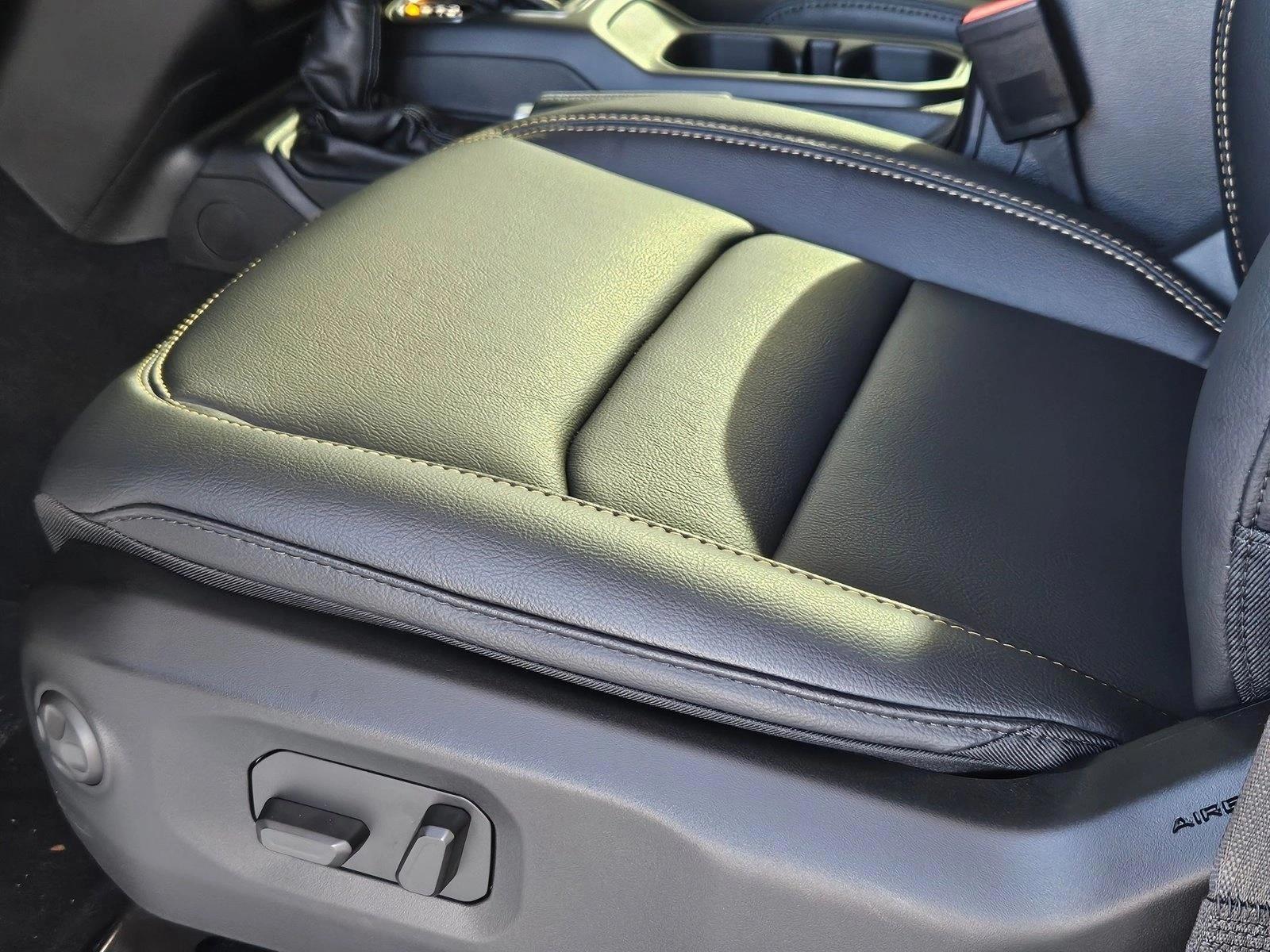 Thumbnail: 2026 Jeep Wrangler - 4