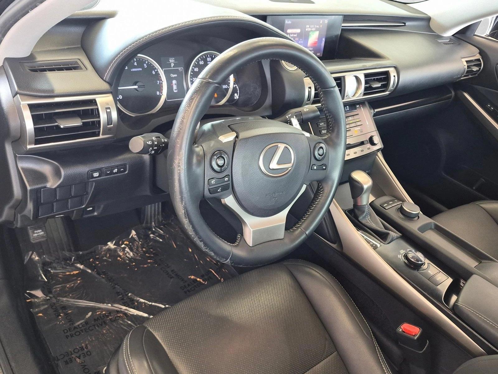 Thumbnail: 2014 Lexus IS - 3