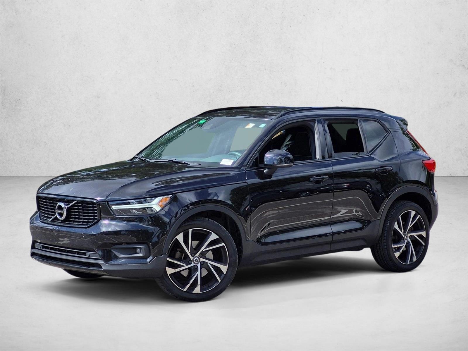 Thumbnail: 2020 Volvo XC40 - 1