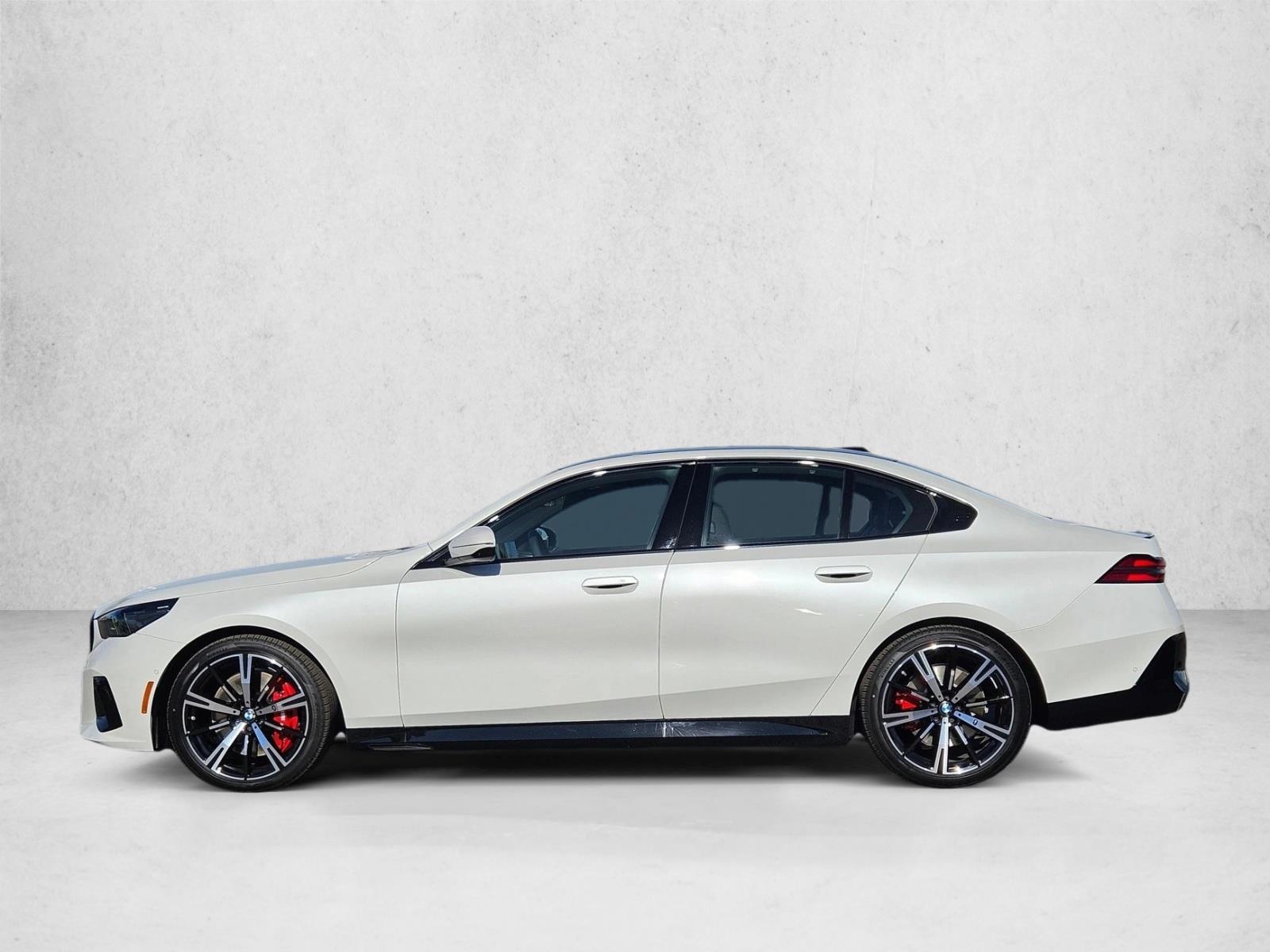 Thumbnail: 2026 BMW 5 Series - 2