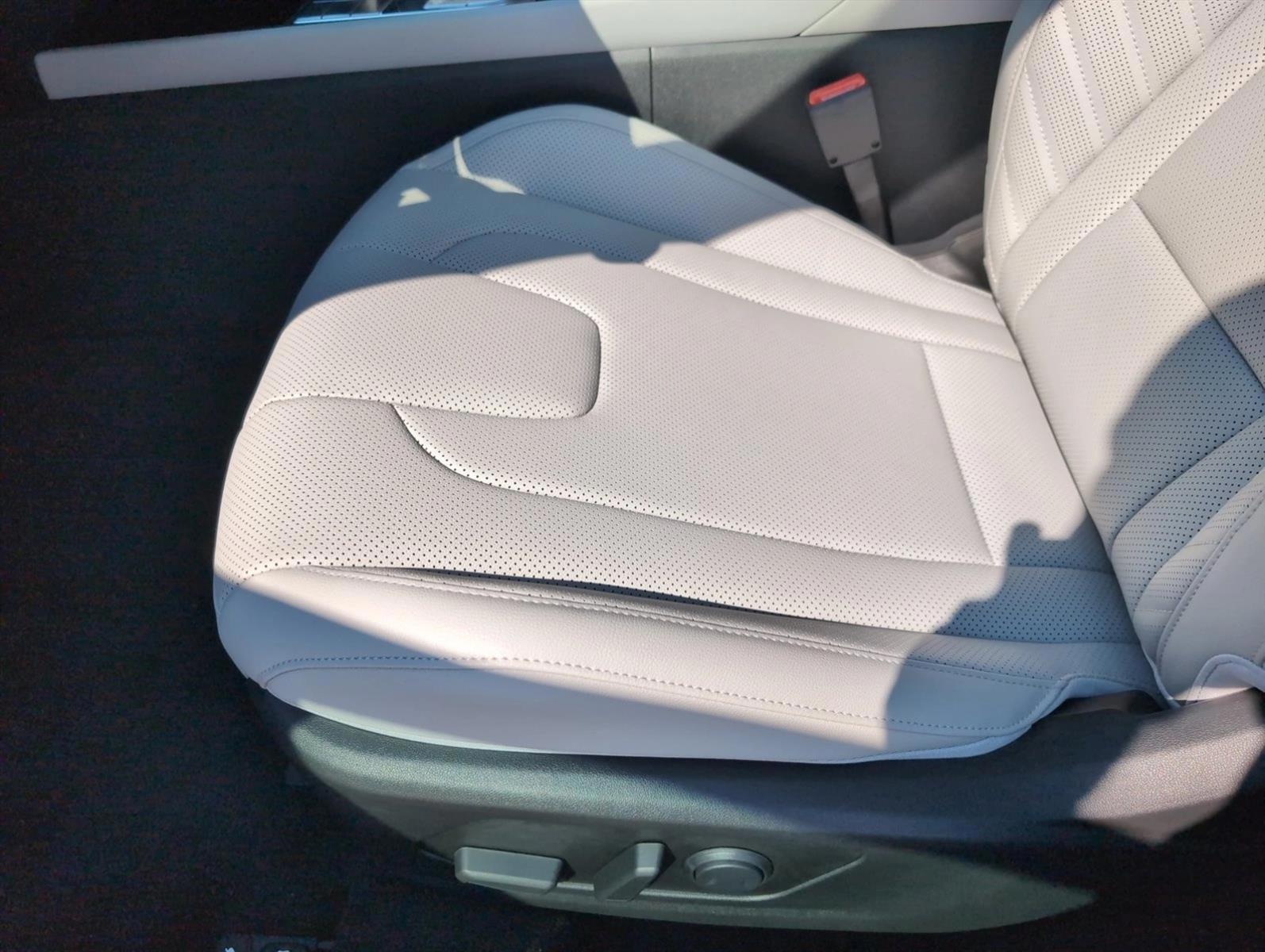 Thumbnail: 2026 Hyundai Elantra - 5