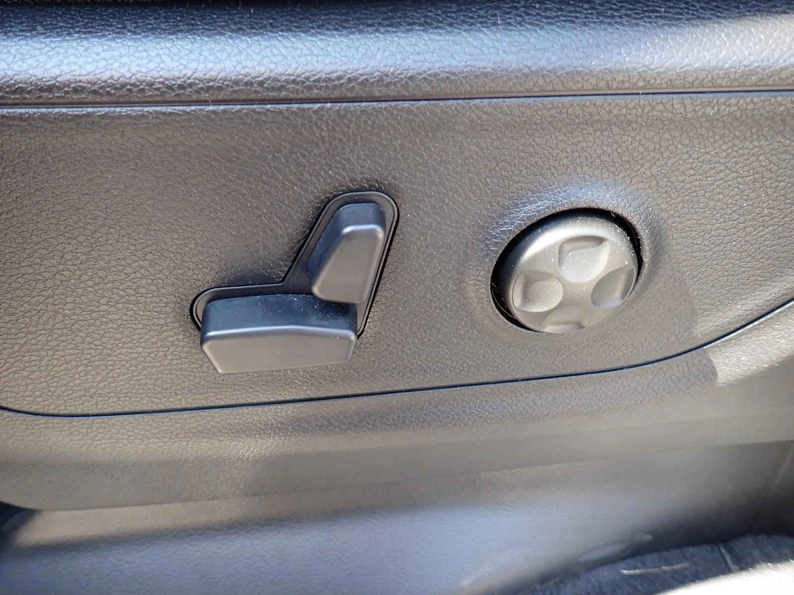 Thumbnail: 2026 RAM 1500 - 3