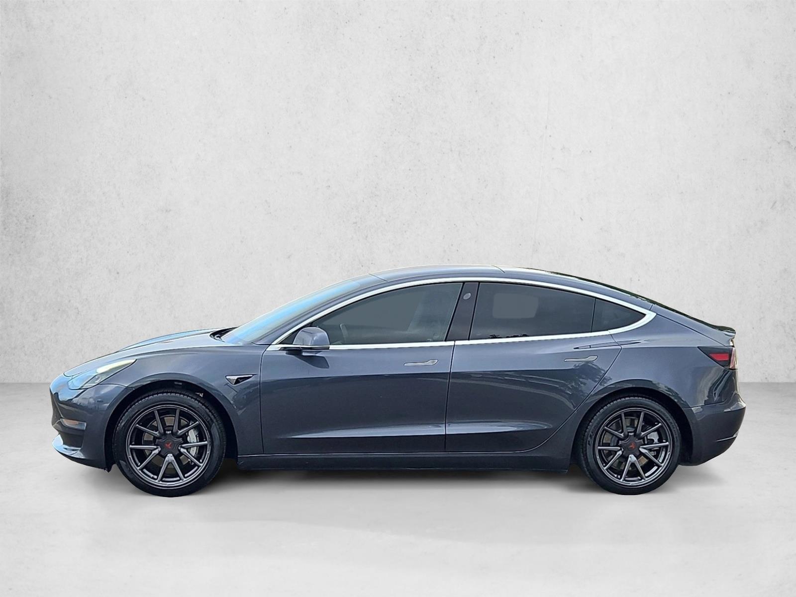 Thumbnail: 2019 Tesla Model 3 - 2