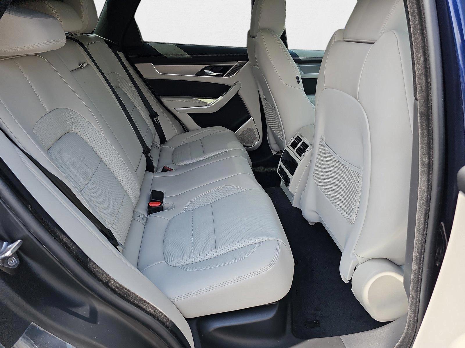 2026 Jaguar F-Pace R-Dynamic S - Photo 11