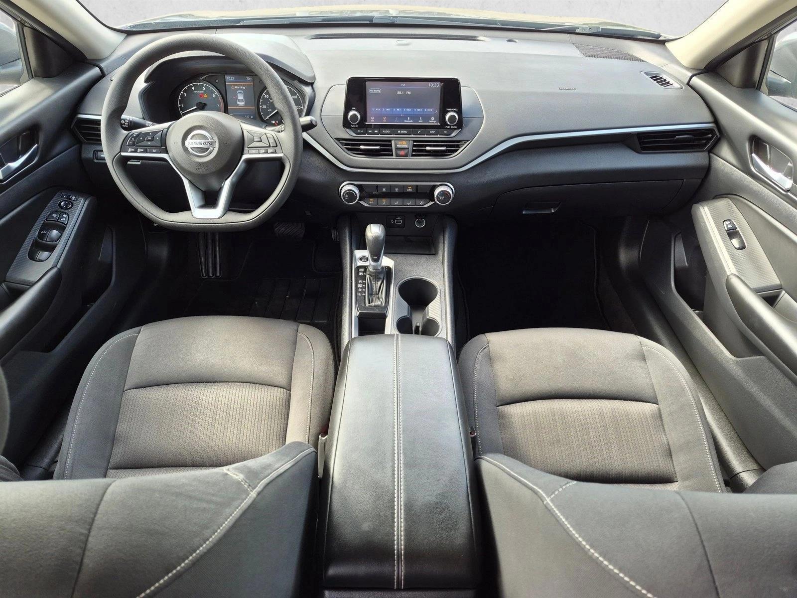 Thumbnail: 2022 Nissan Altima - 3