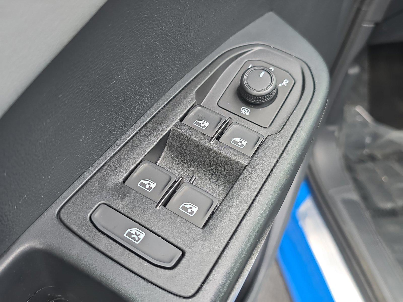 2023 Volkswagen Taos
