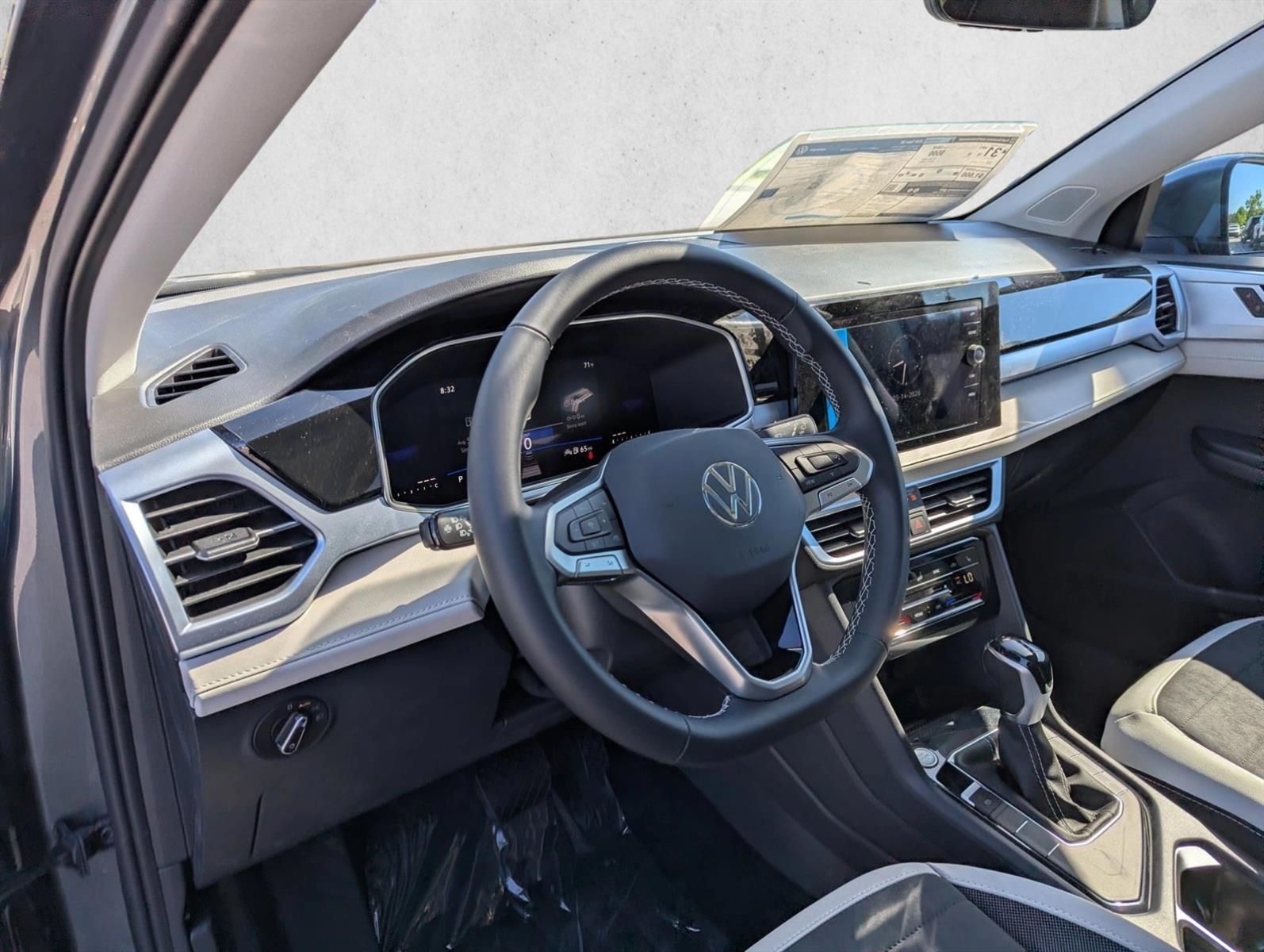 Thumbnail: 2026 Volkswagen Taos - 3