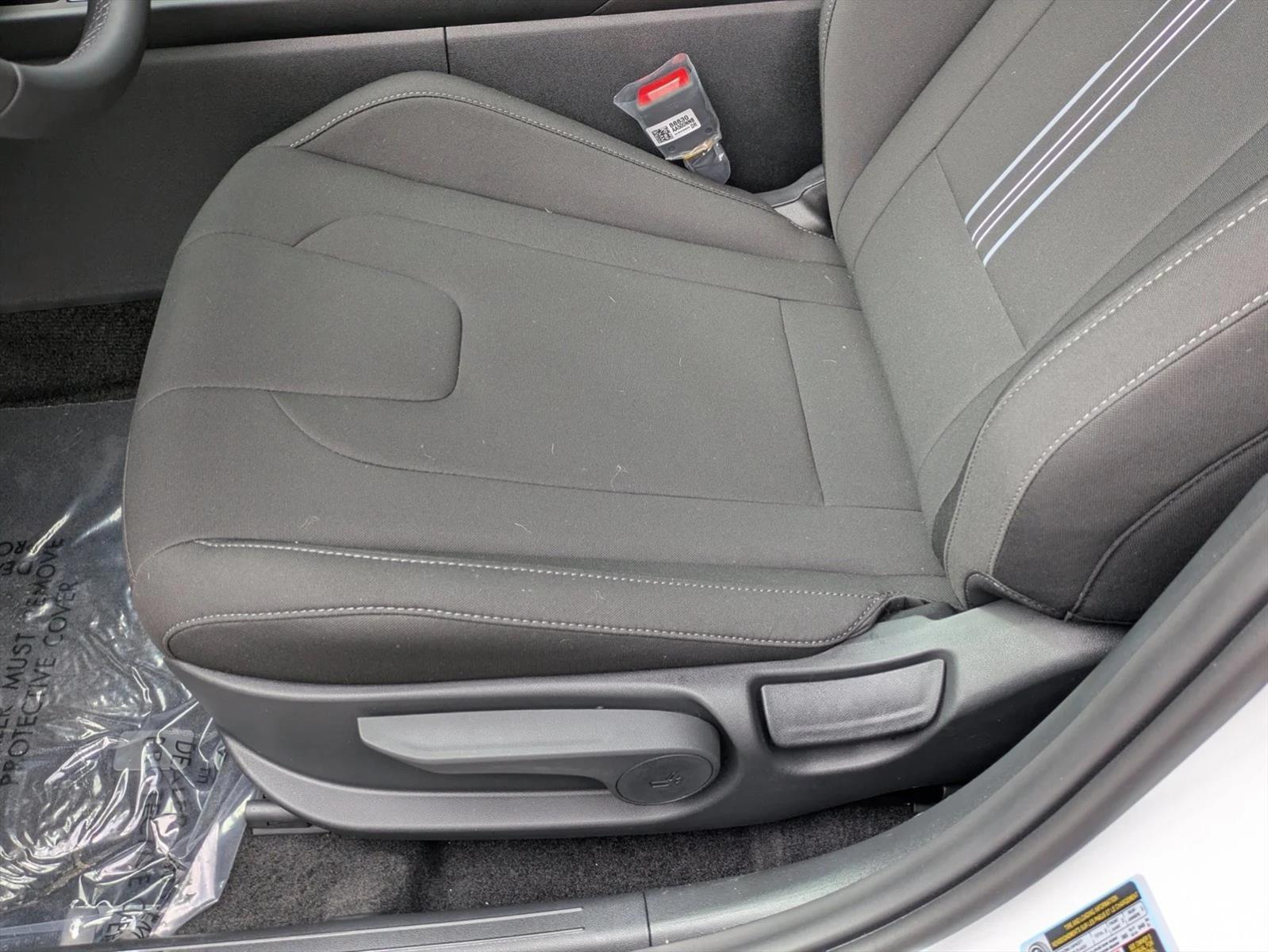 Thumbnail: 2026 Hyundai Elantra - 4