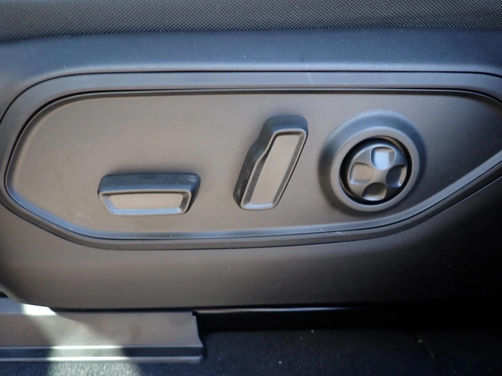 Thumbnail: 2026 Jeep Grand Cherokee - 4