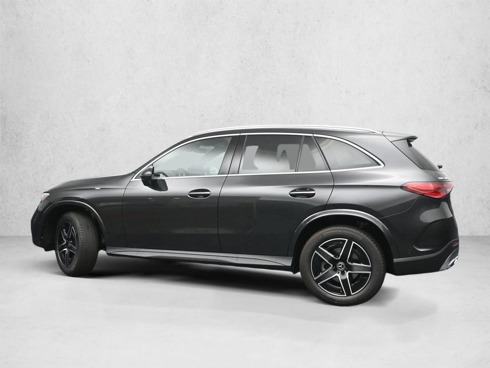 Thumbnail: 2027 Mercedes-Benz GLC - 3