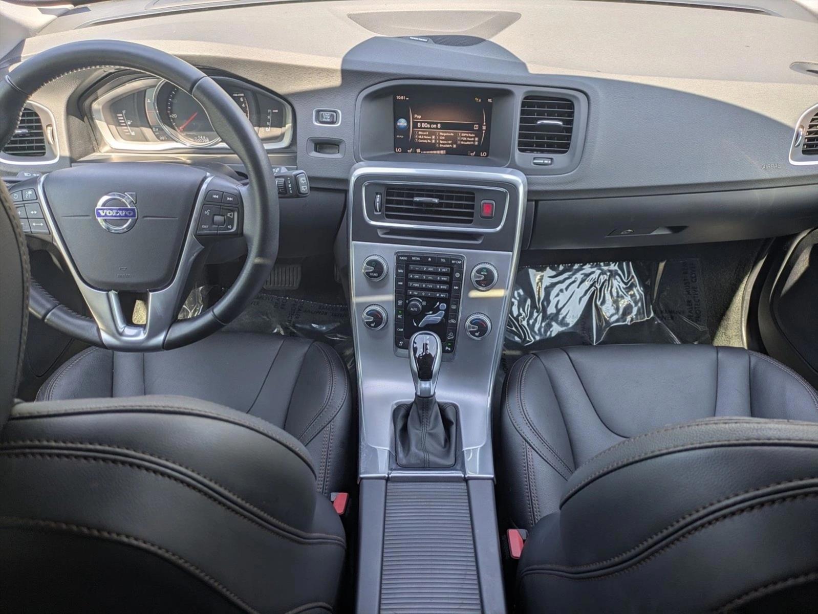 Thumbnail: 2017 Volvo V60 - 4