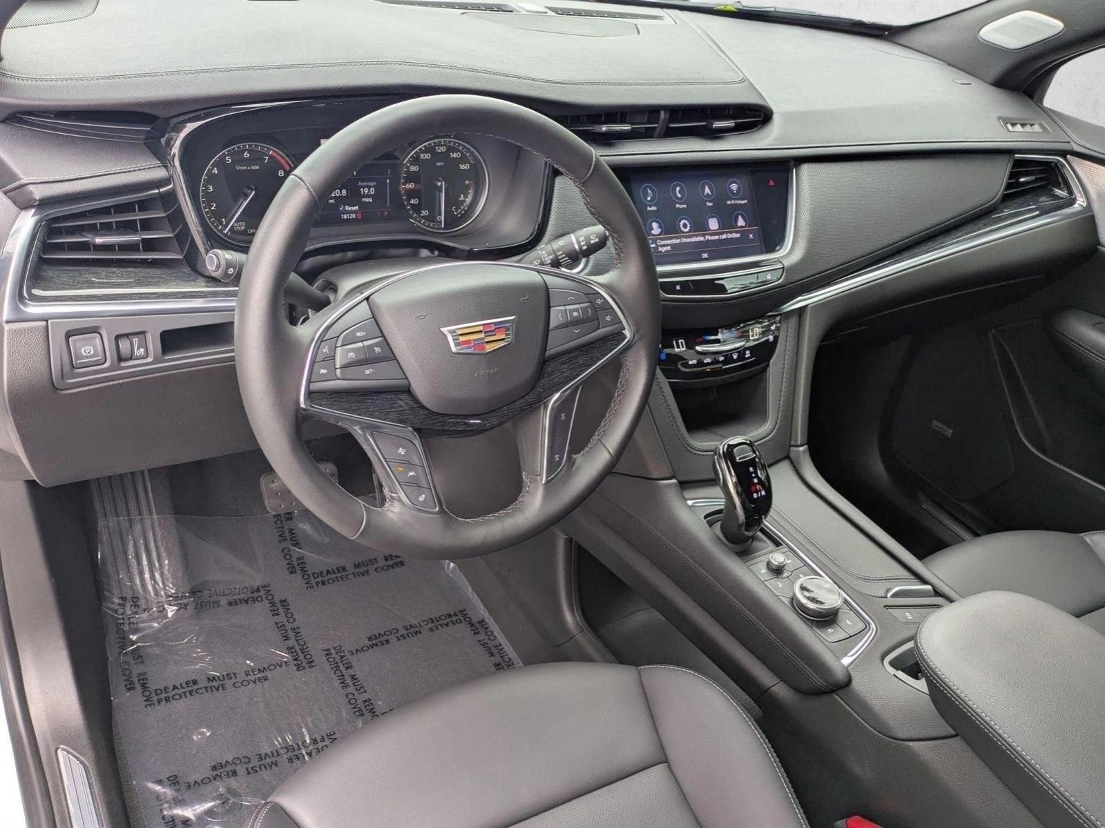 Thumbnail: 2023 Cadillac XT5 - 3