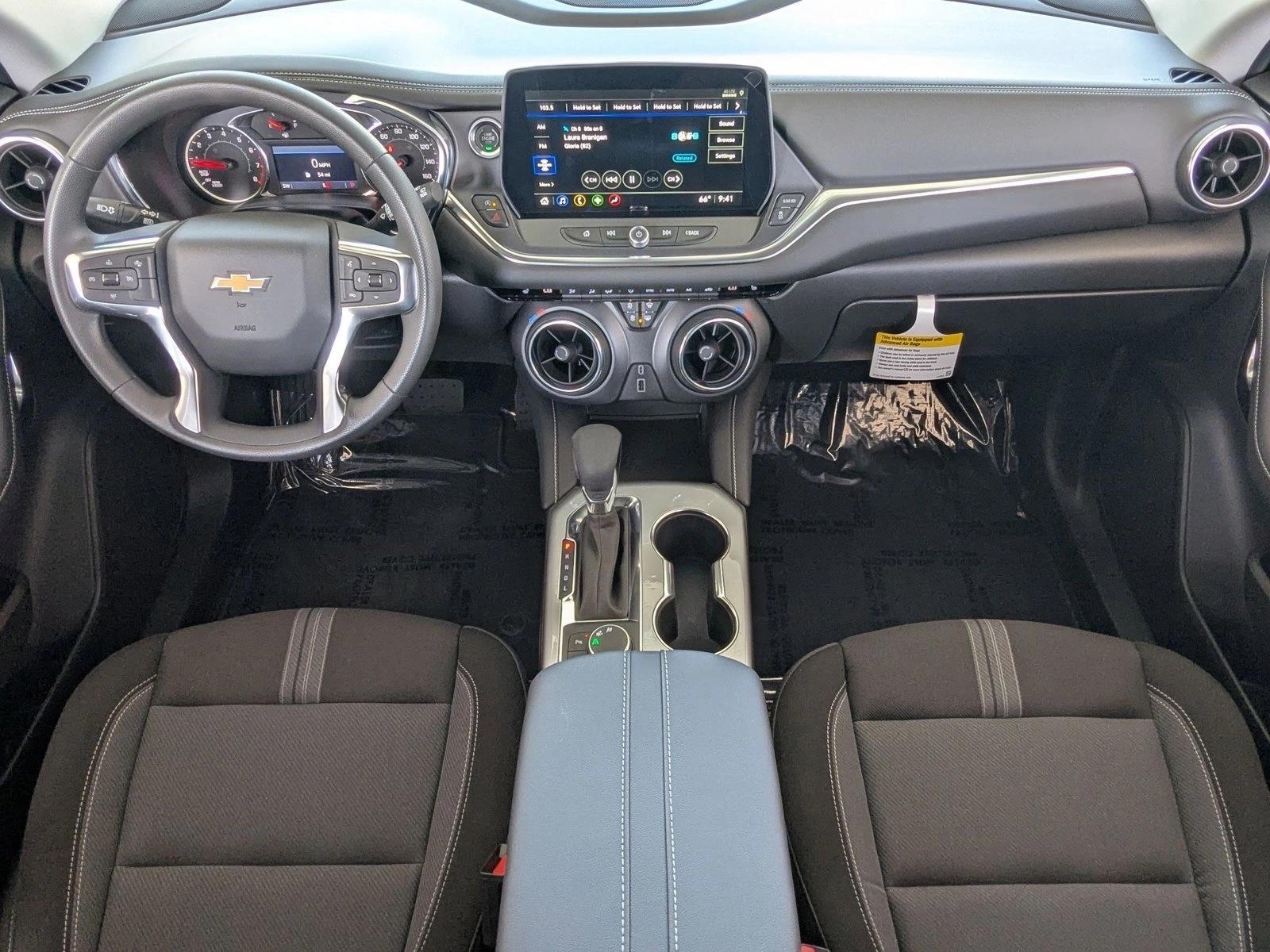 Thumbnail: 2026 Chevrolet Blazer - 4