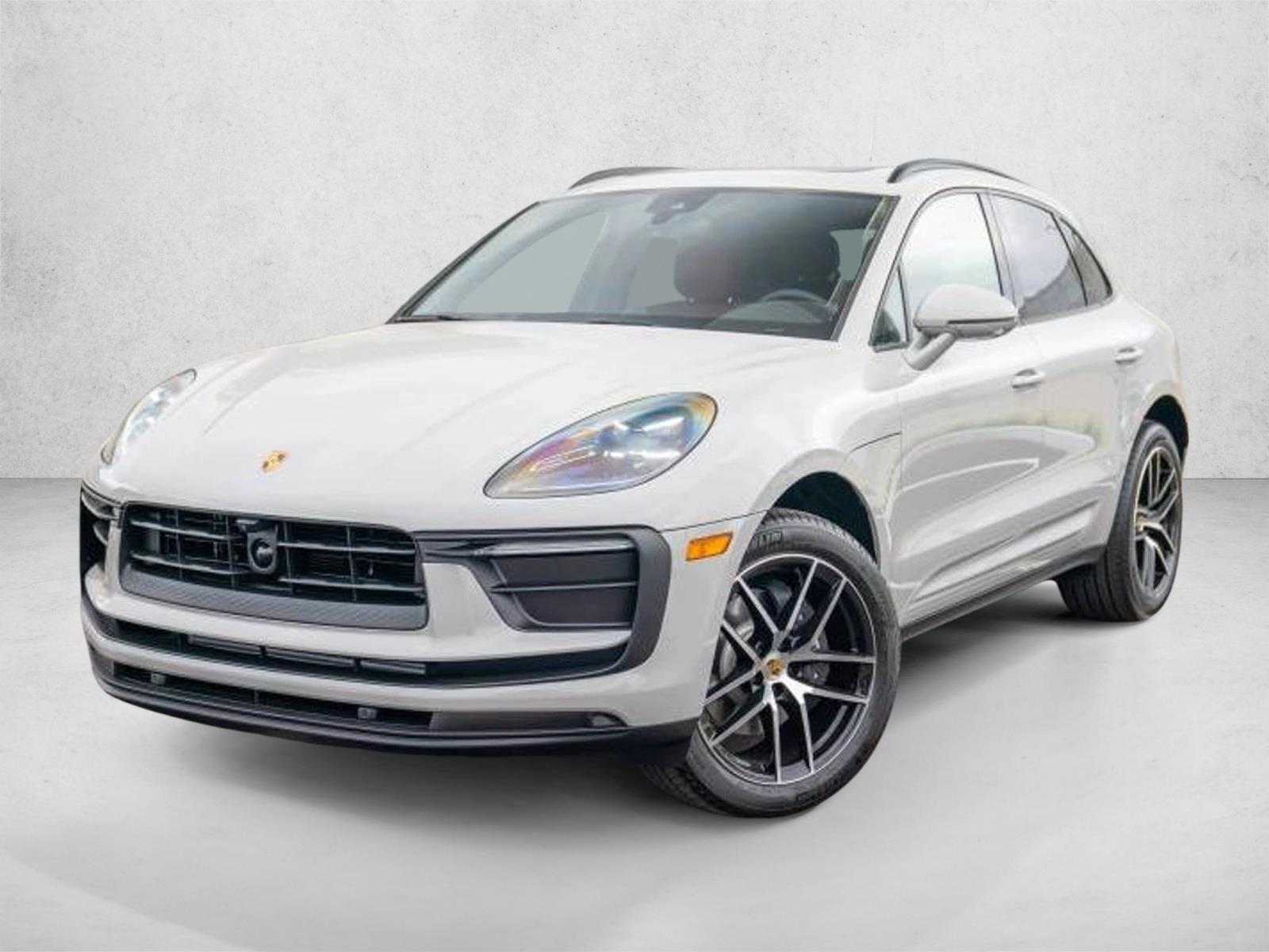 Thumbnail: 2026 Porsche Macan - 1