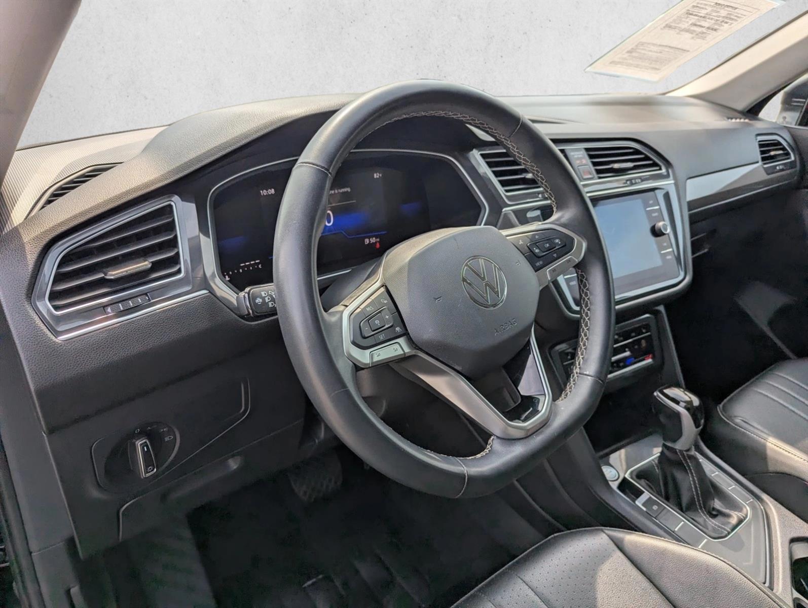 Thumbnail: 2024 Volkswagen Tiguan - 3