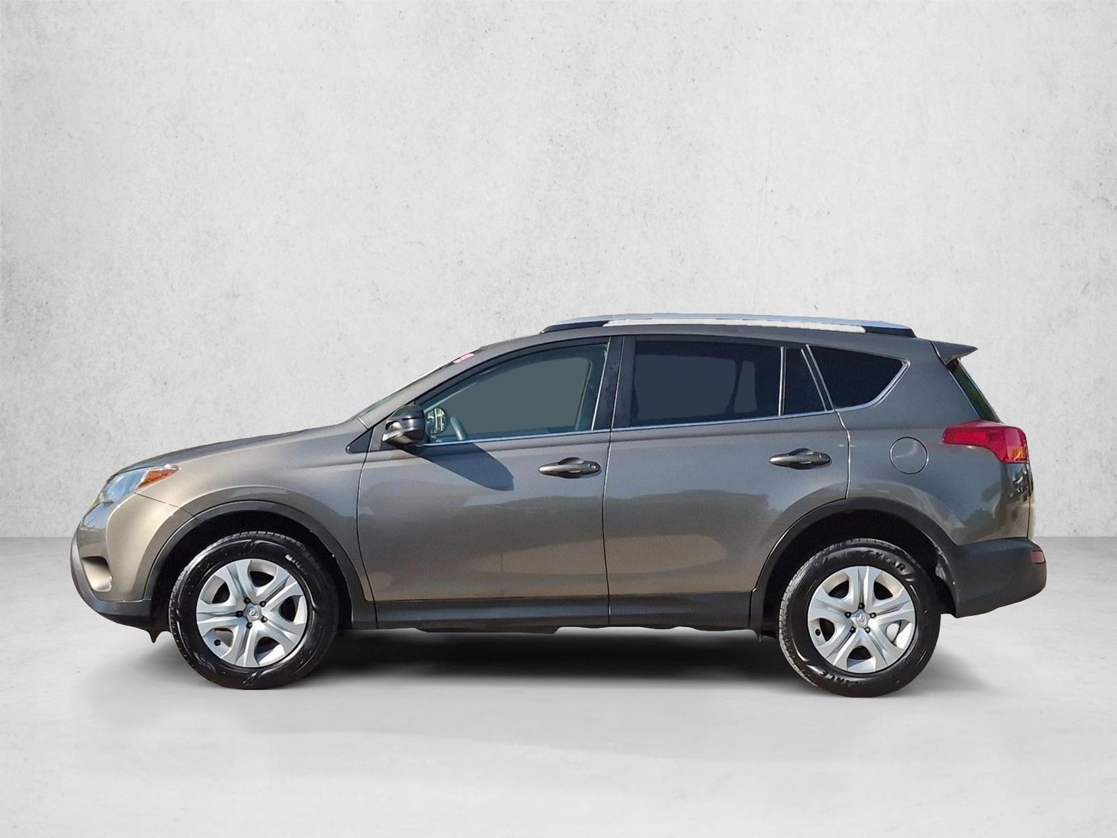 Thumbnail: 2015 Toyota RAV4 - 2
