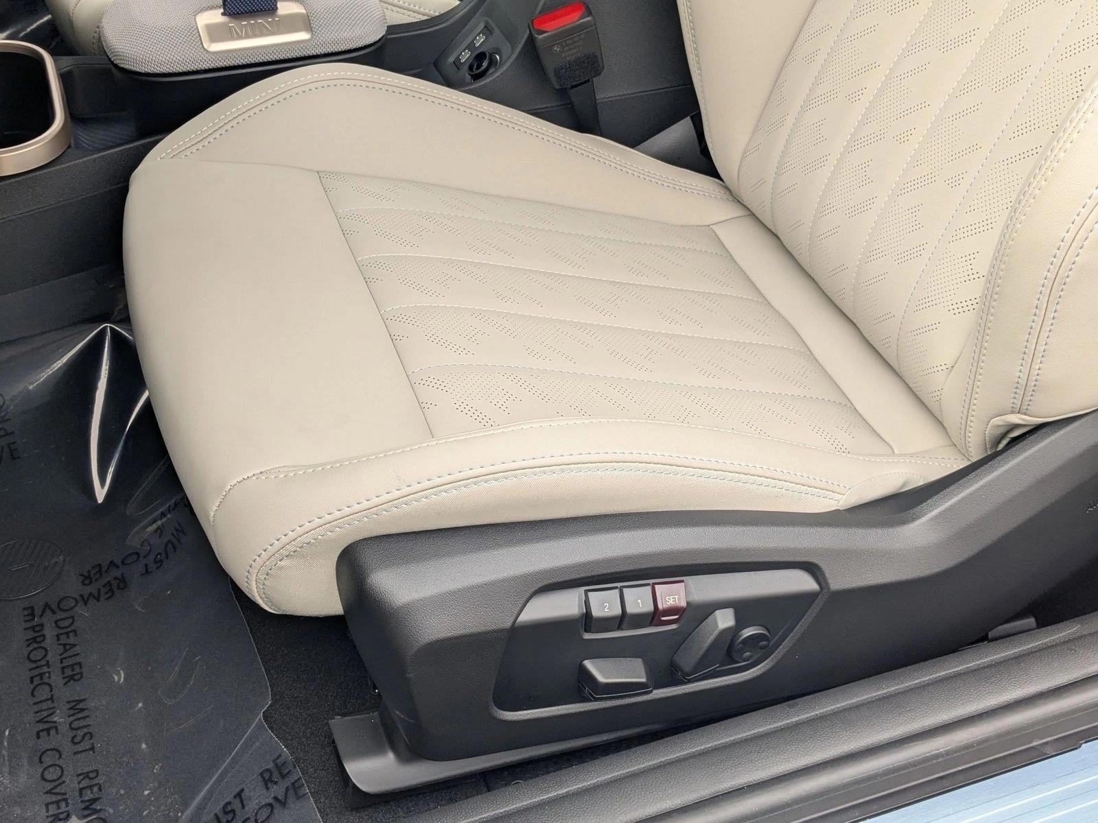 Thumbnail: 2026 MINI Cooper Hardtop - 3
