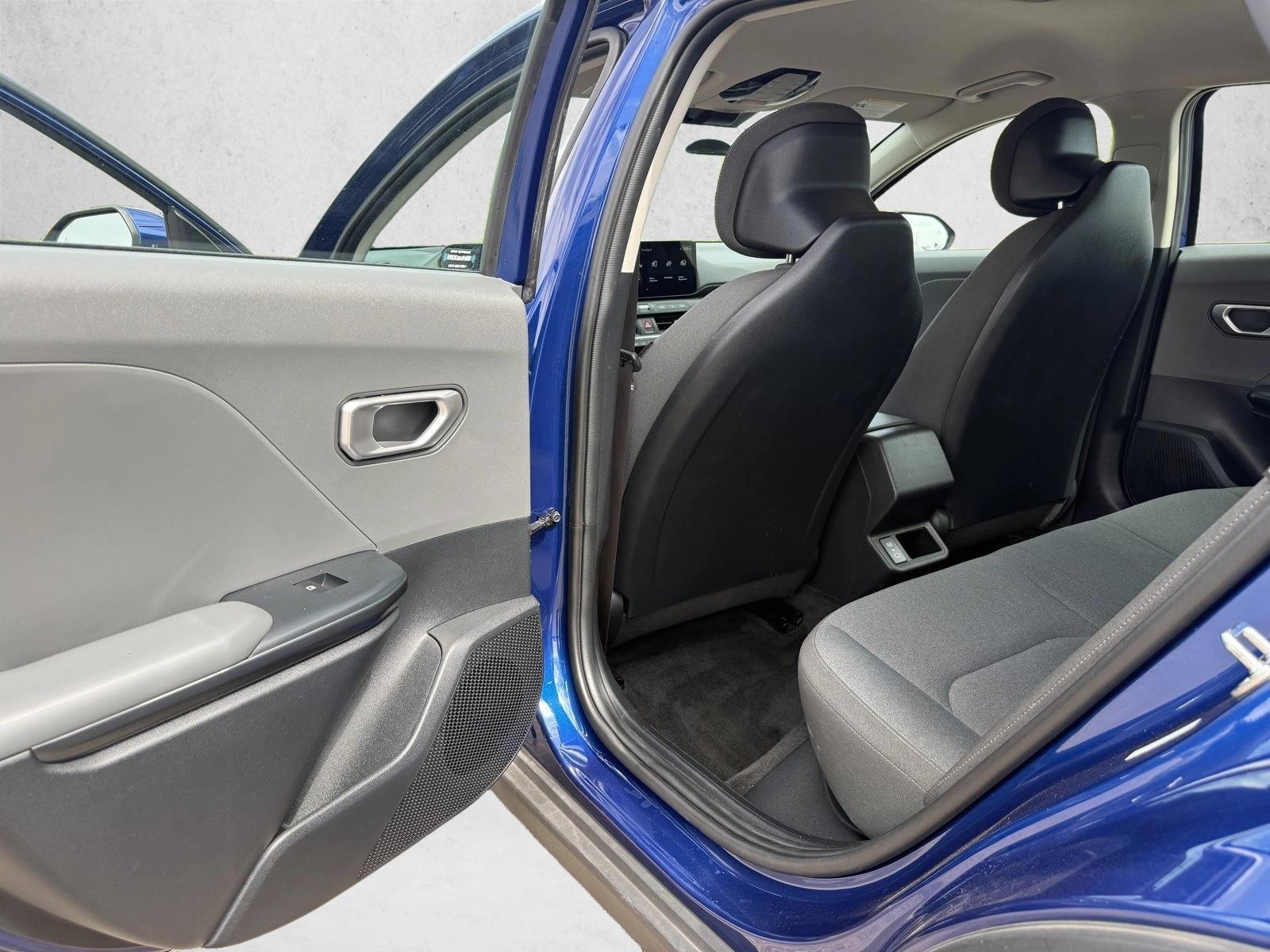 2025 Kia K4 LXS - Photo 20