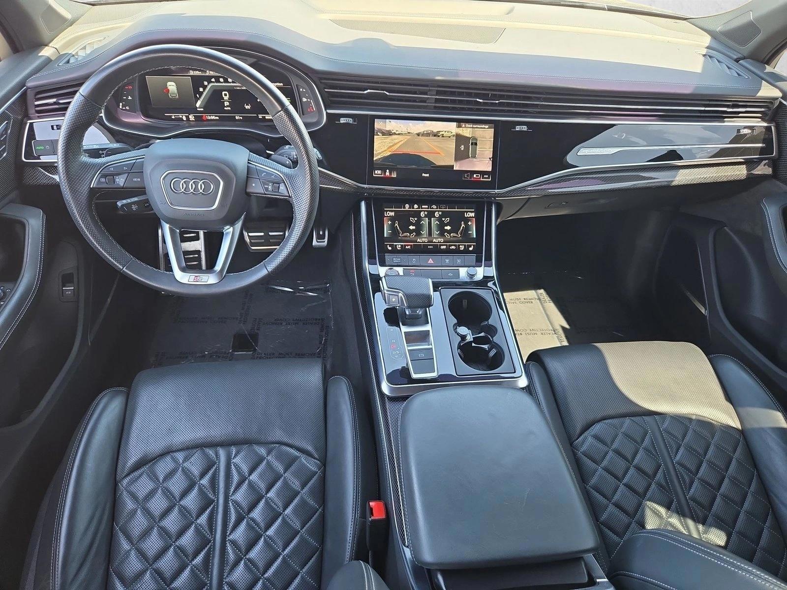 Thumbnail: 2022 Audi SQ7 - 3