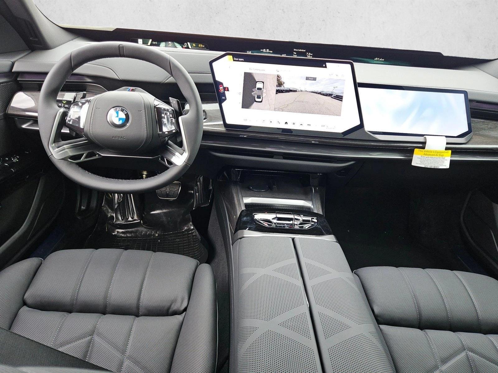 Thumbnail: 2027 BMW 7 Series - 3
