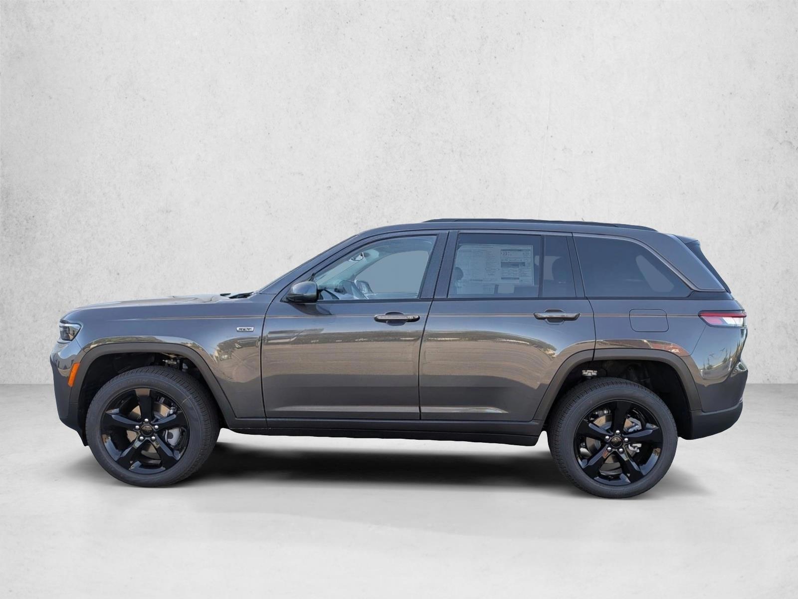 Thumbnail: 2026 Jeep Grand Cherokee - 2