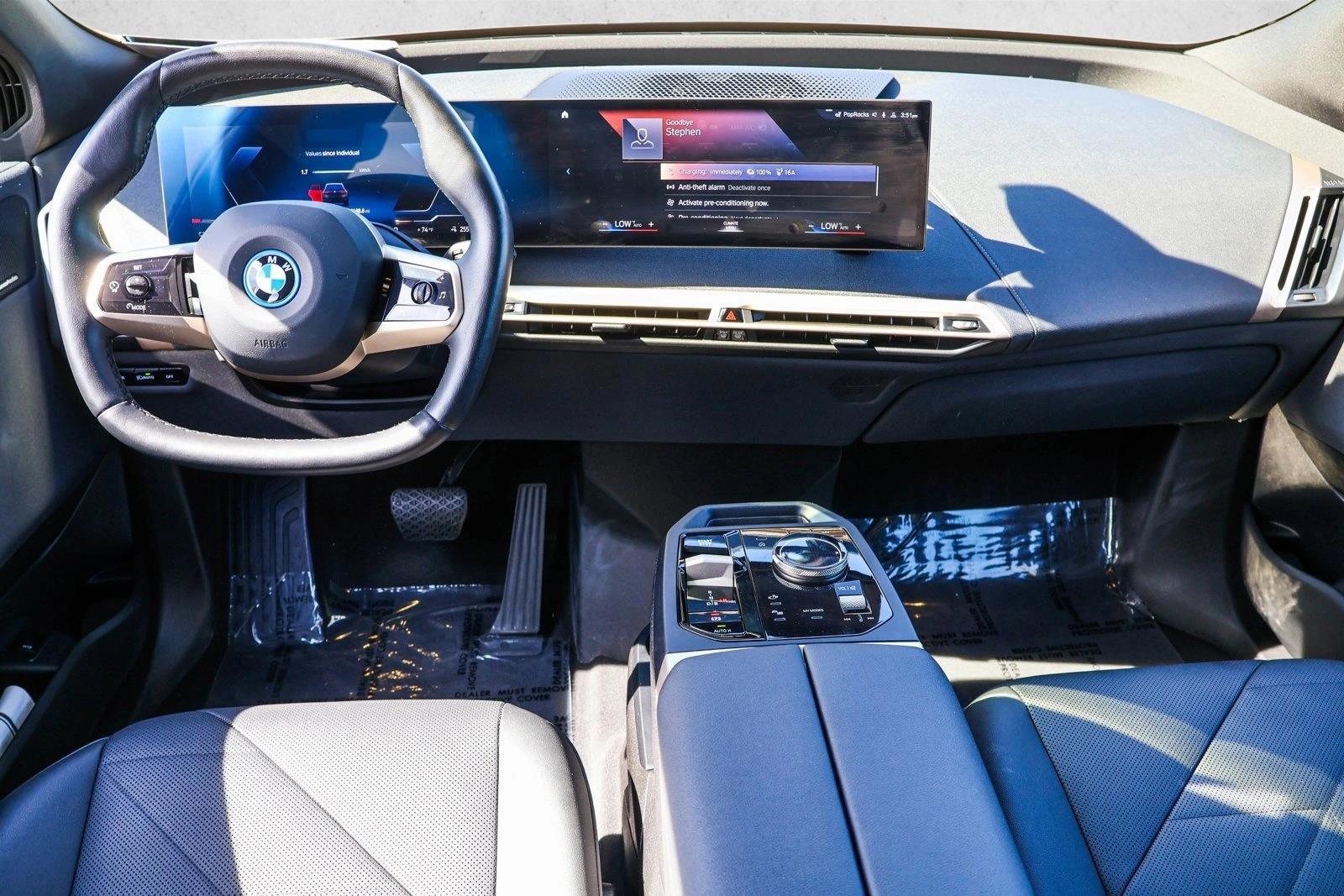 Thumbnail: 2023 BMW iX - 3