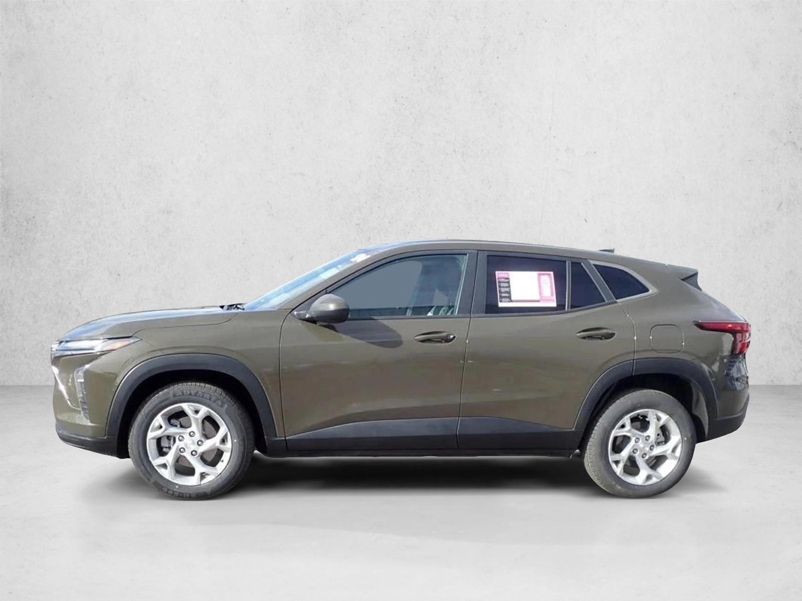 Thumbnail: 2024 Chevrolet Trax - 2