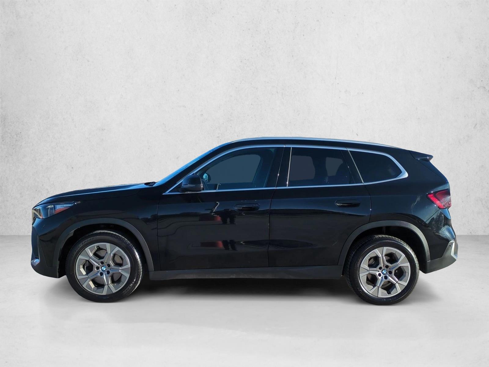 Thumbnail: 2023 BMW X1 - 2