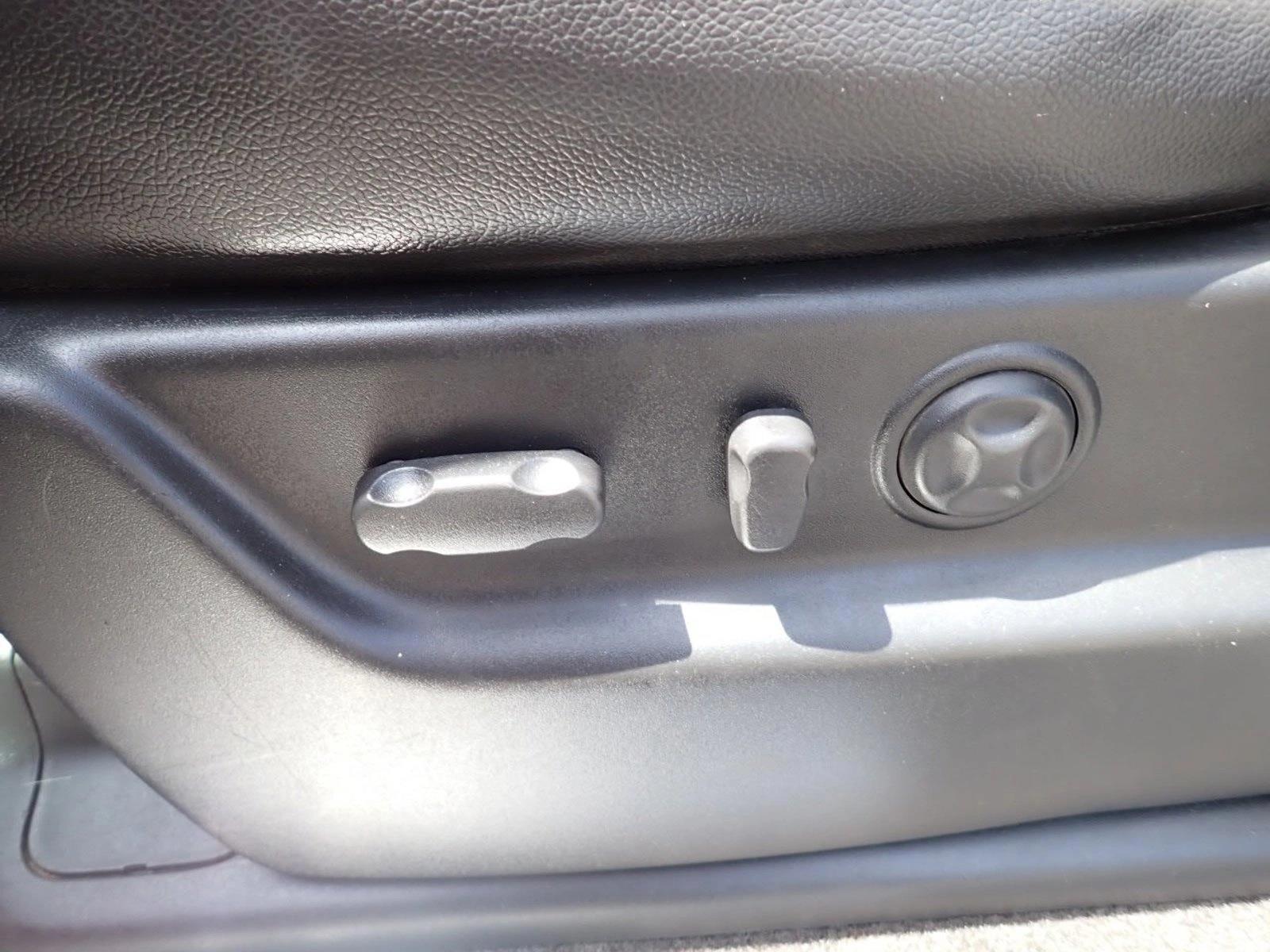 Thumbnail: 2009 Chevrolet Tahoe - 3