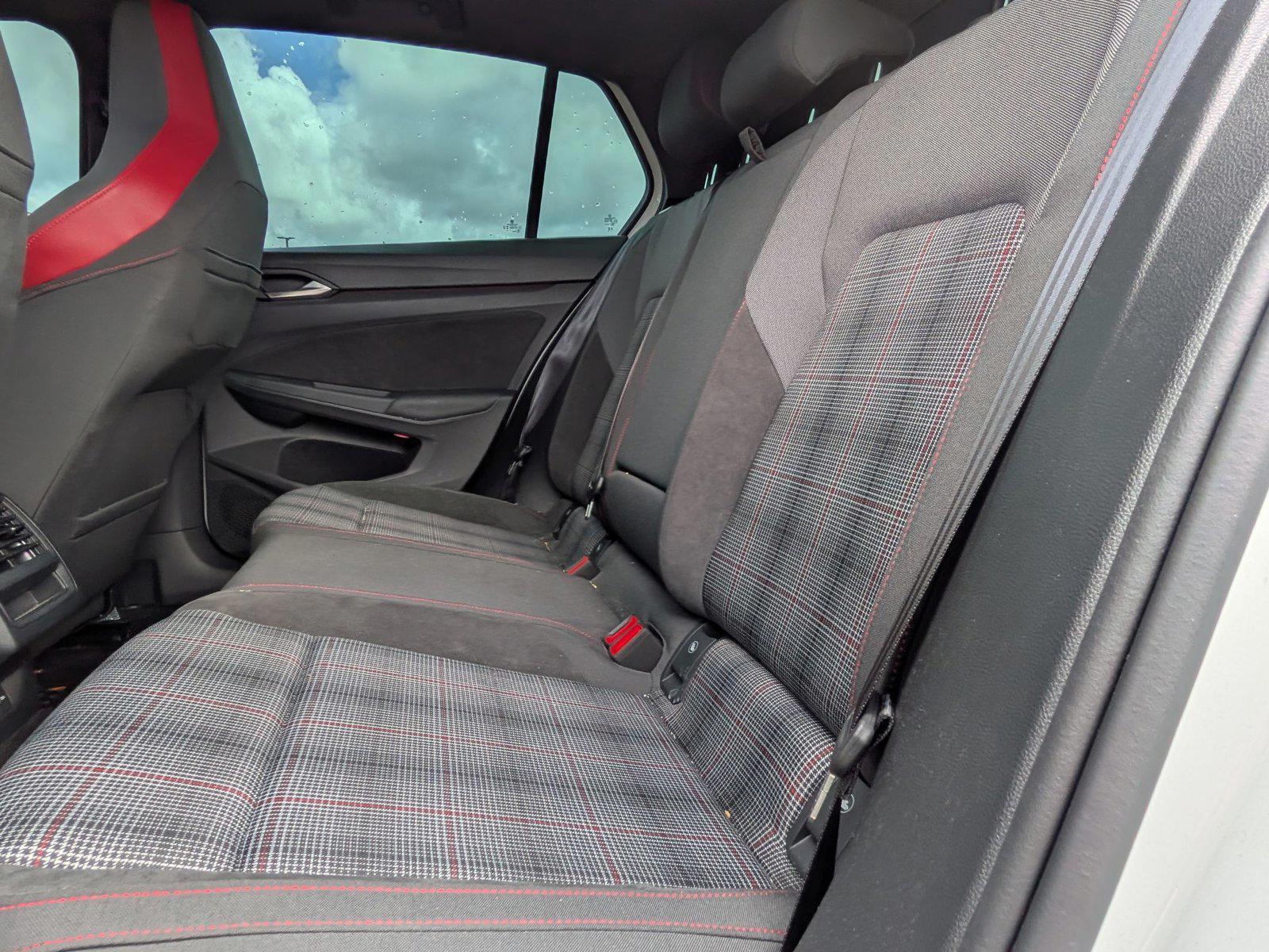 2024 Volkswagen Golf GTI 10