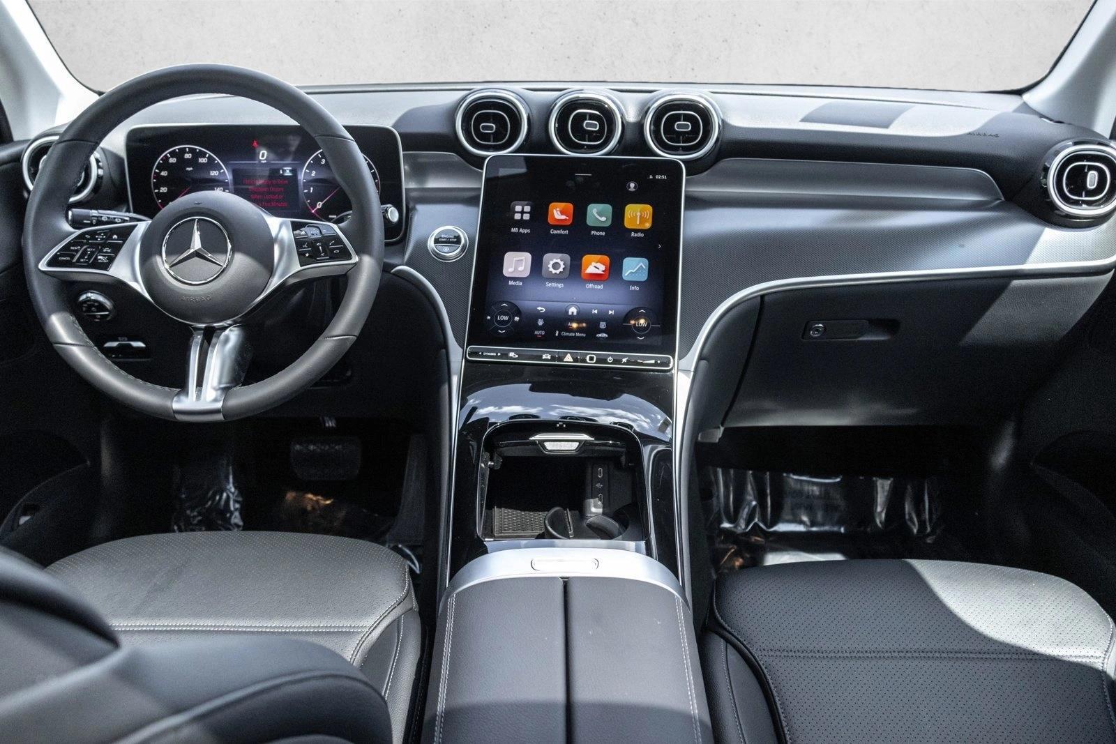 Thumbnail: 2026 Mercedes-Benz GLC - 4