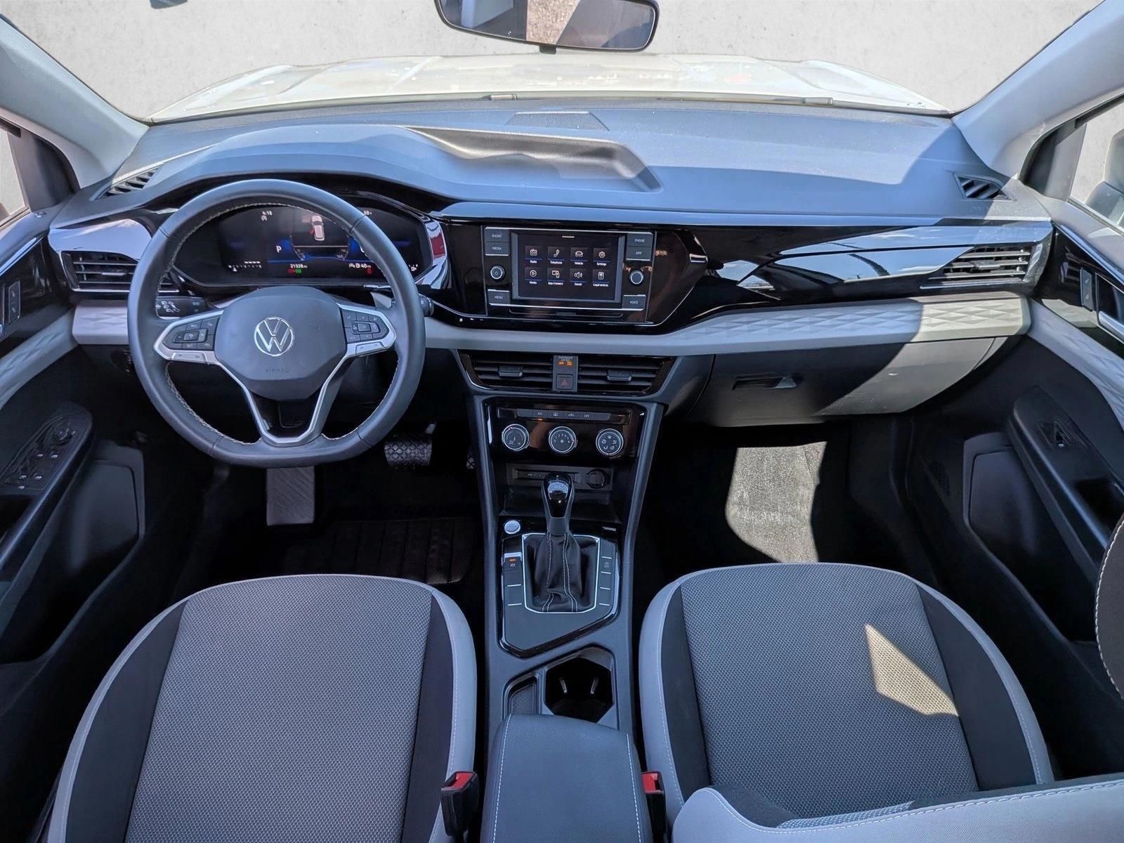 Thumbnail: 2024 Volkswagen Taos - 3