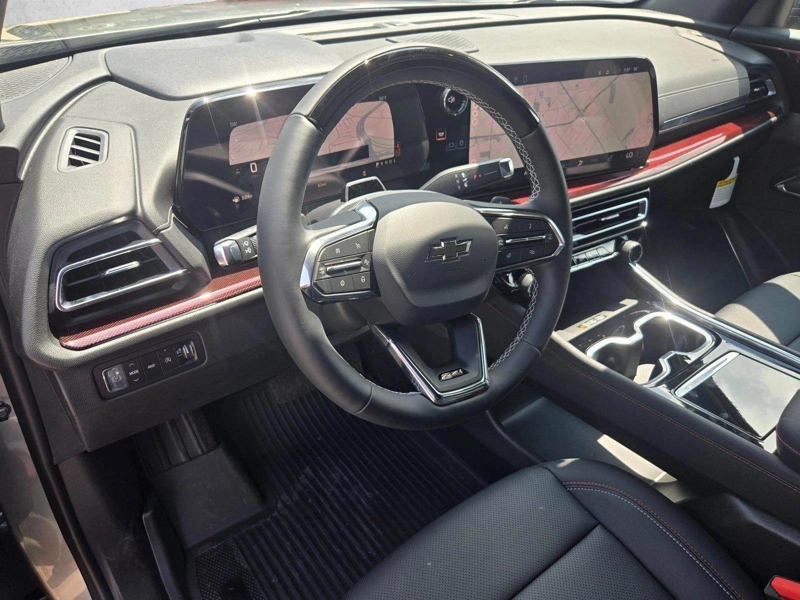 Thumbnail: 2026 Chevrolet Traverse - 3