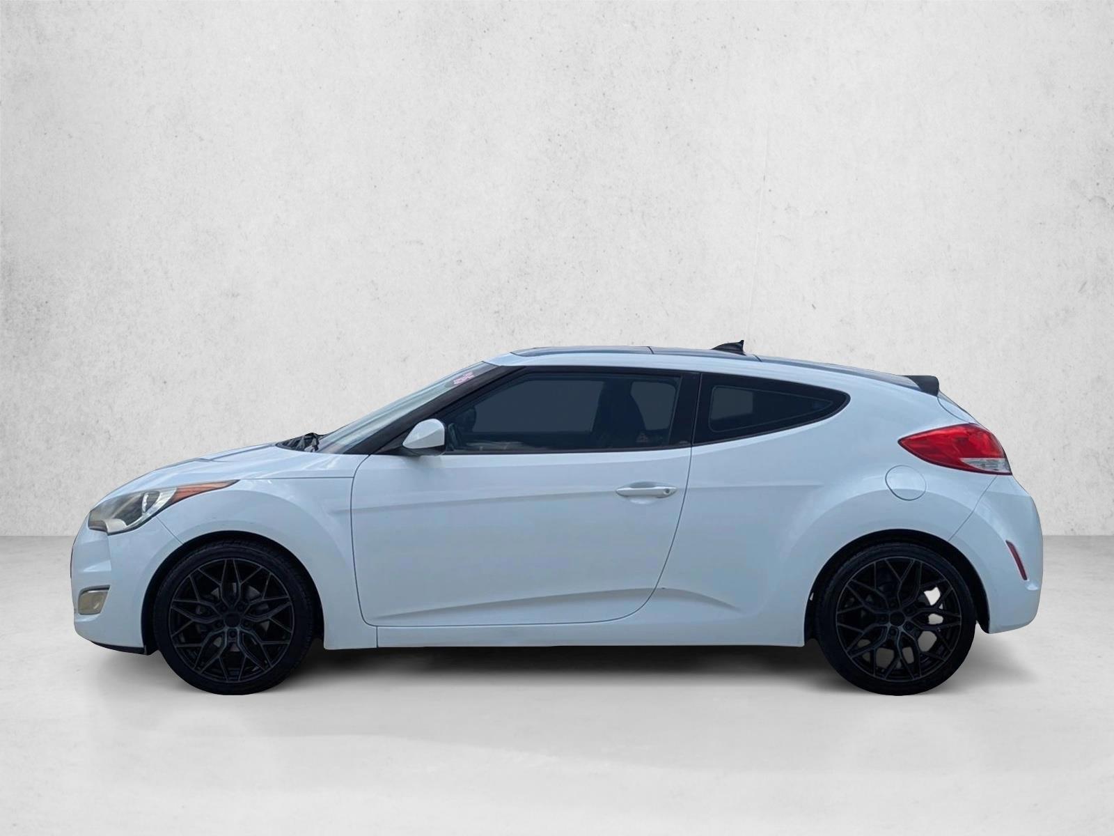 Thumbnail: 2016 Hyundai Veloster - 2