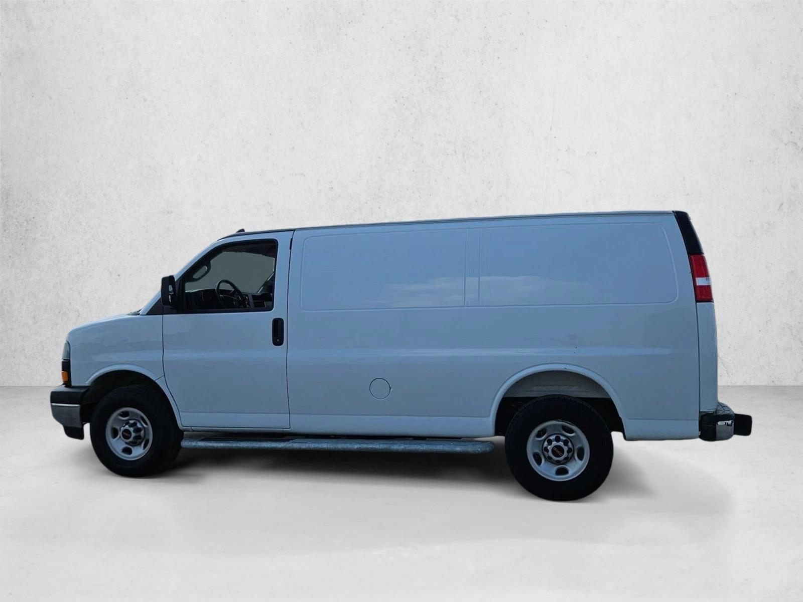 Thumbnail: 2025 GMC Savana - 3