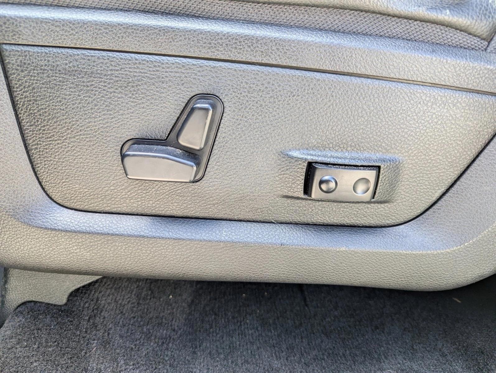 Thumbnail: 2016 RAM 1500 - 3