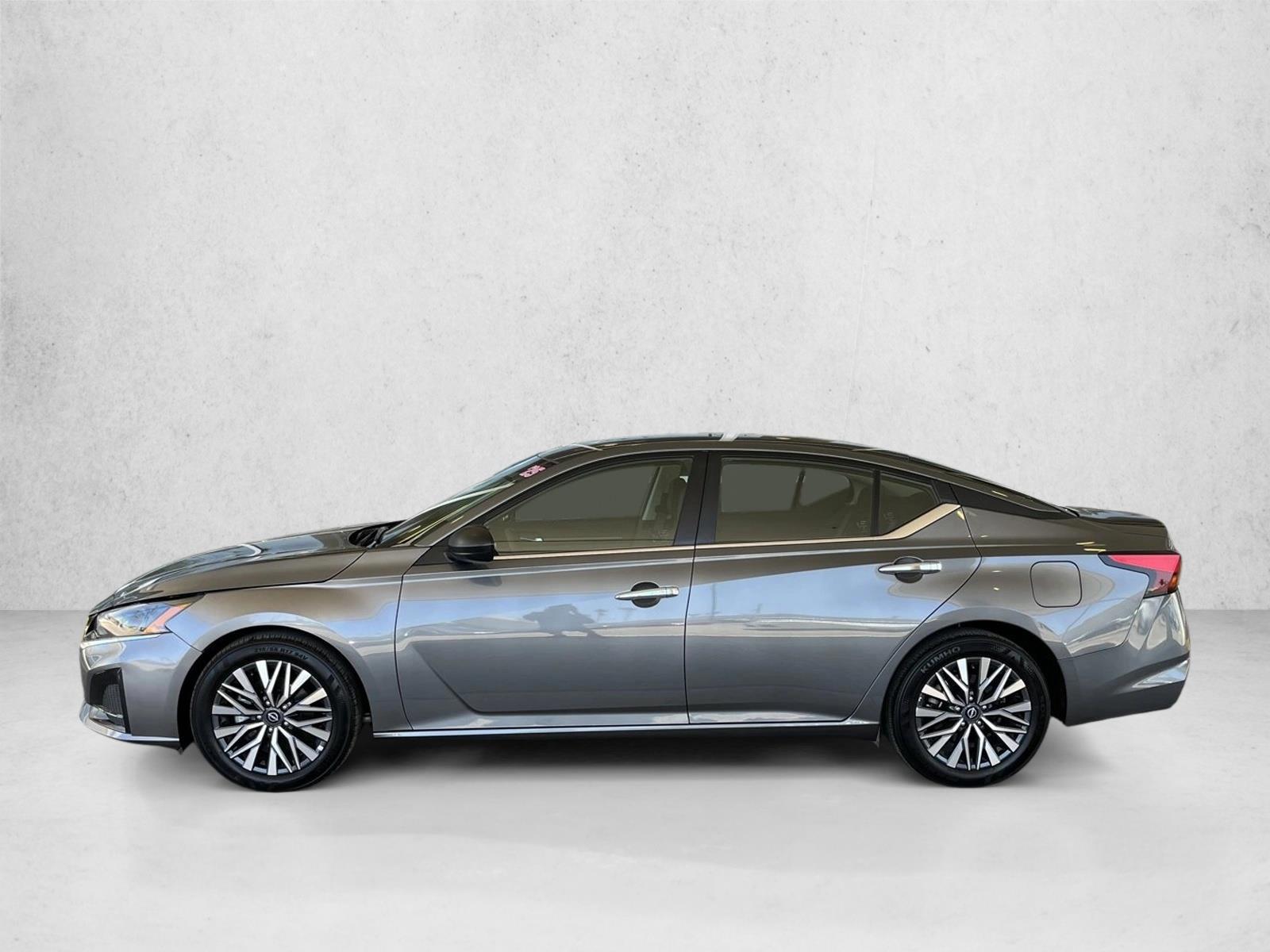 Thumbnail: 2025 Nissan Altima - 2