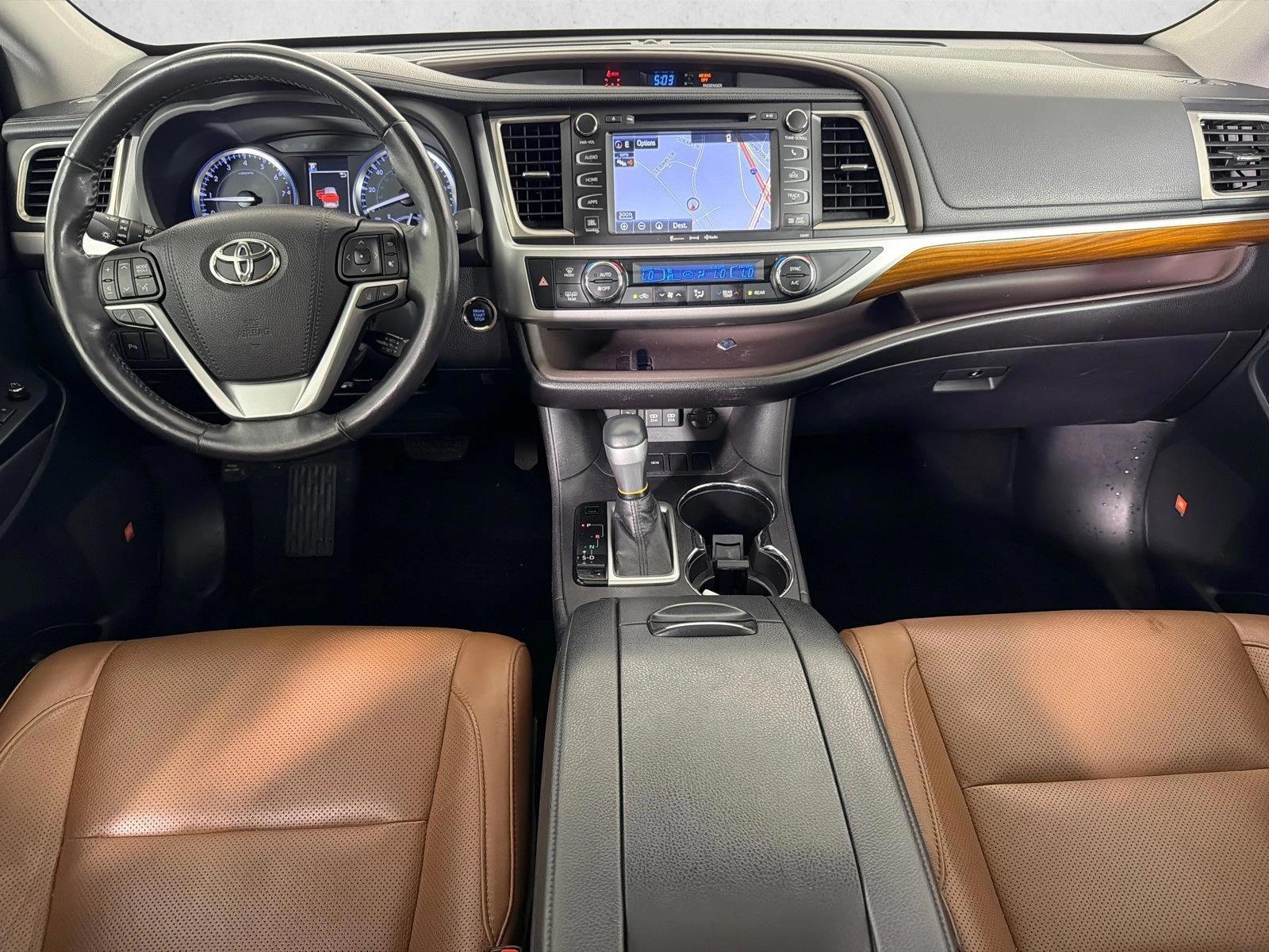 Thumbnail: 2019 Toyota Highlander - 3