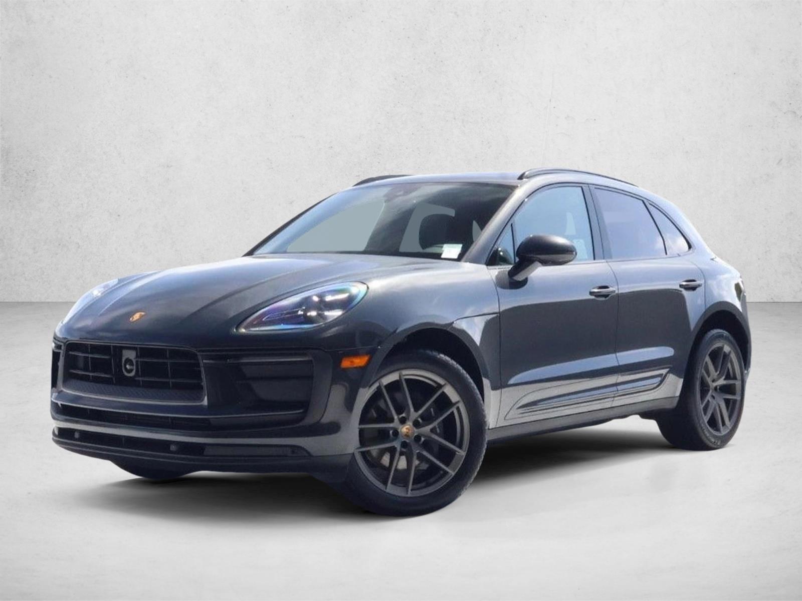 Thumbnail: 2025 Porsche Macan - 1