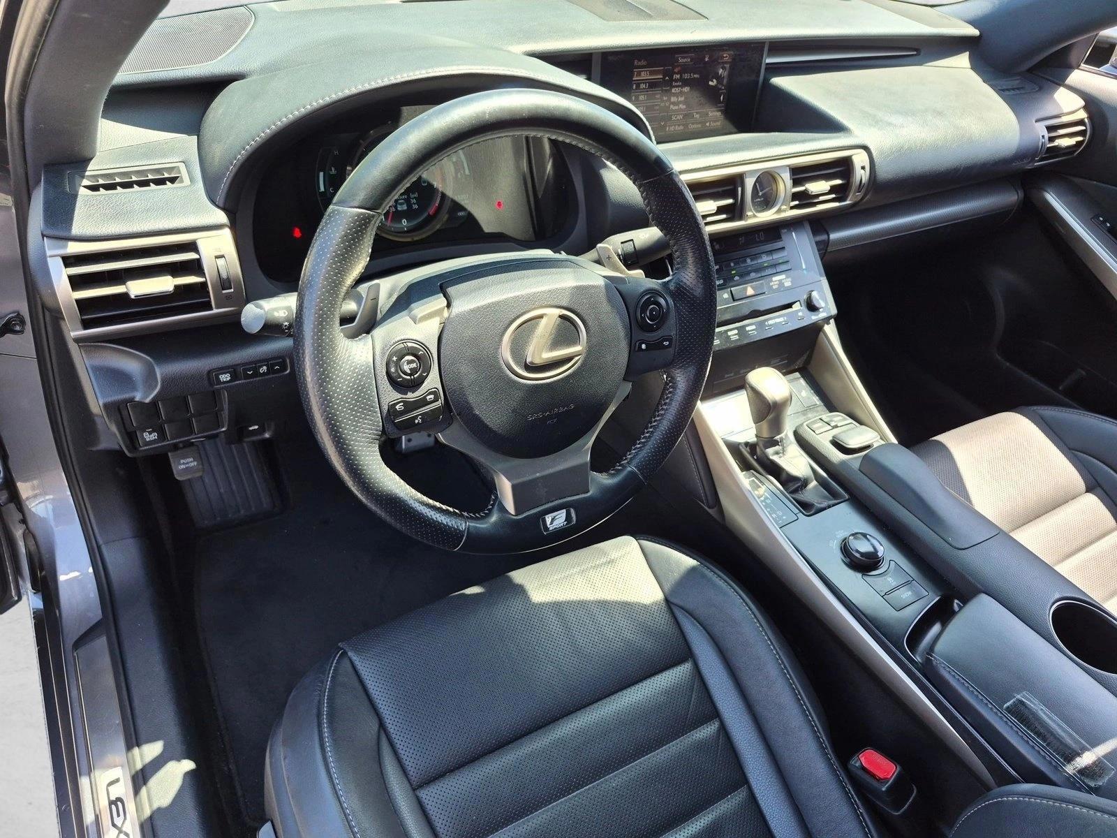 Thumbnail: 2014 Lexus IS - 3