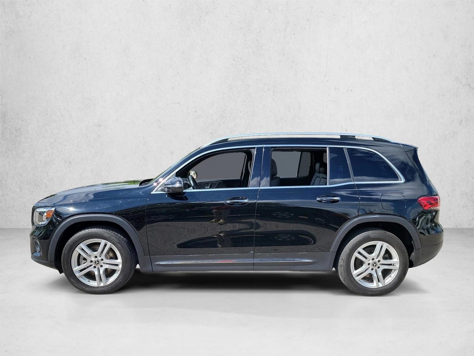 Thumbnail: 2023 Mercedes-Benz GLB - 2